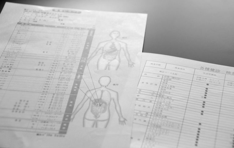 フランスの歴史と社会が育む公的医療とワクチン政策の多層的展開